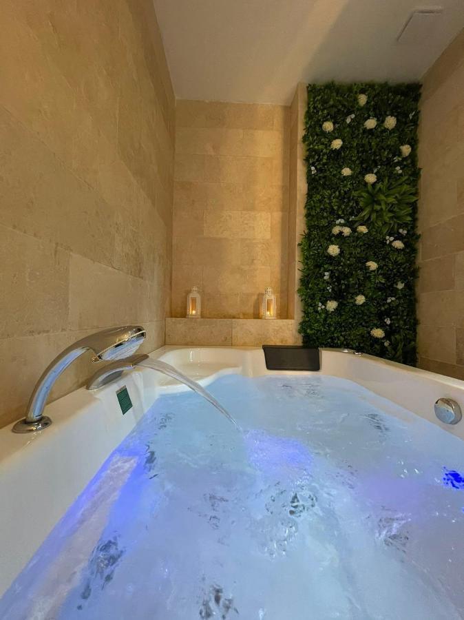 Appartement Dampierre En Yvelines Luaran gambar